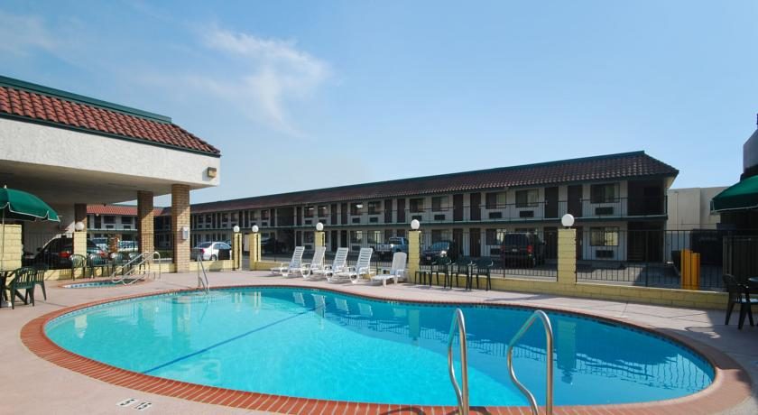 10551623